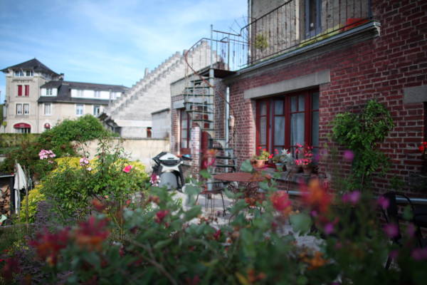 House_garden-terrasse_chezricetfer_meilleur chanmbre dhotes aisne-picardie--coucylechateau-